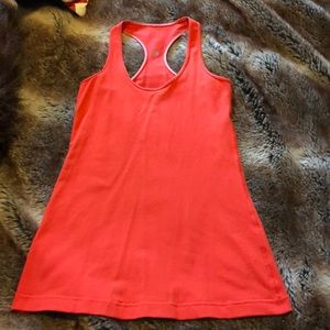 Lululemon Cool Racerback Tank sz 6 fire engine red